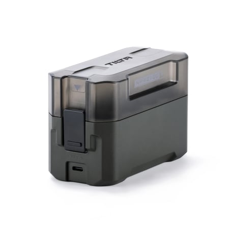 NP-FZ100用ポータブル4連充電器 Tilta Portable Charging Station for NP-FZ100 (4 Channel) – Green (TBC-FZ100-GN)