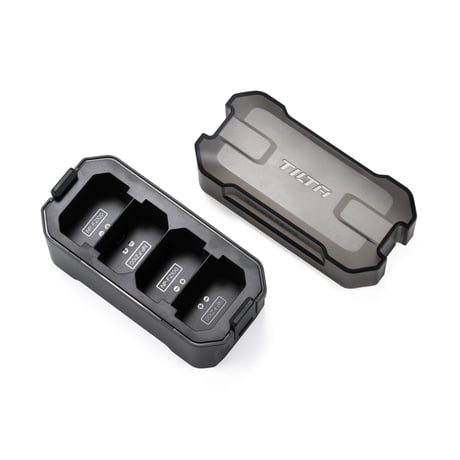 NP-FZ100用ポータブル4連充電器 Tilta Portable Charging Station for NP-FZ100 (4 Channel) – Green (TBC-FZ100-GN)