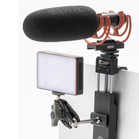 Apple iPad用多機能マウントクランプ Multi-Functional Mounting Clamp for Apple iPad (TA-MMC-AI-B )