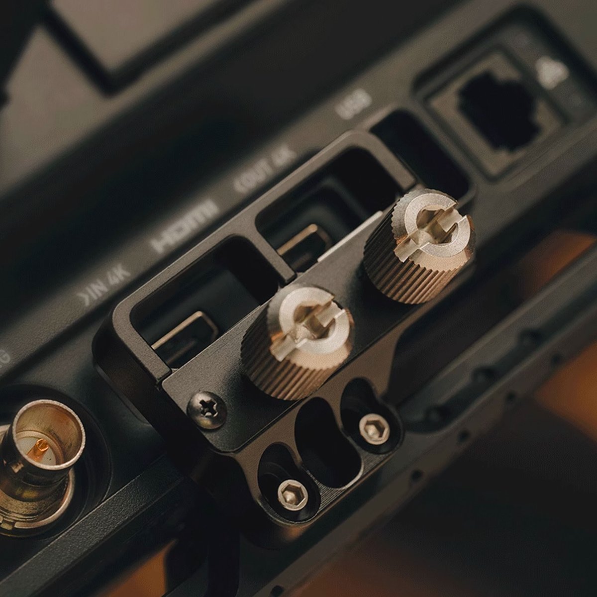 ケージ・アクセサリー Matu 在庫限り】Monitor Cage for Atomos Shogun Connect Ha