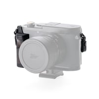 Leica Q3用木製グリップ付き取付ベースプレート Mounting Baseplate with Wooden Grip (TA-T76-WG-B)