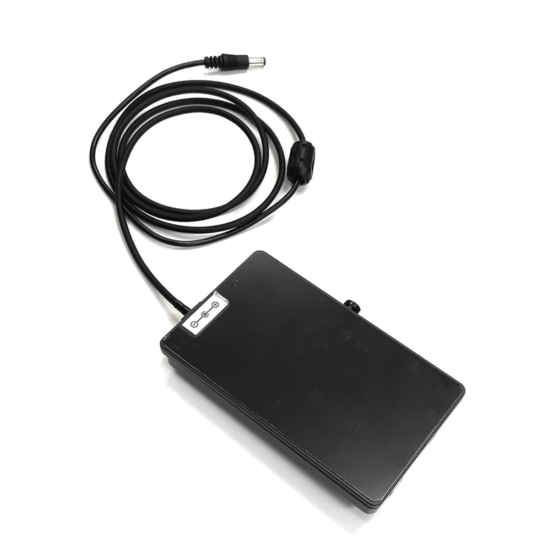 NEP】PV-BLA-DCTHROUGH1 DCケーブル付Vマウントプレート (Blackm