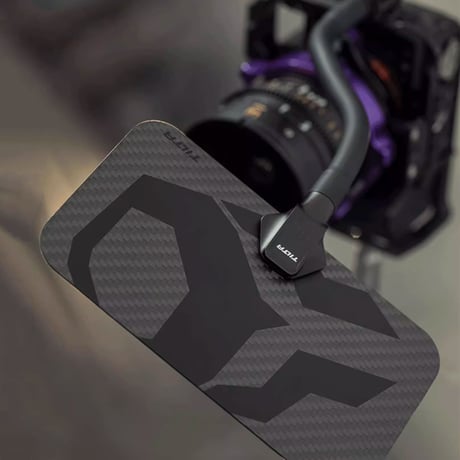 Tilta Adjustable Top Flag (1/4"-20 with Locating Pins) (TA-ATF-B) 調節可能トップフラッグ