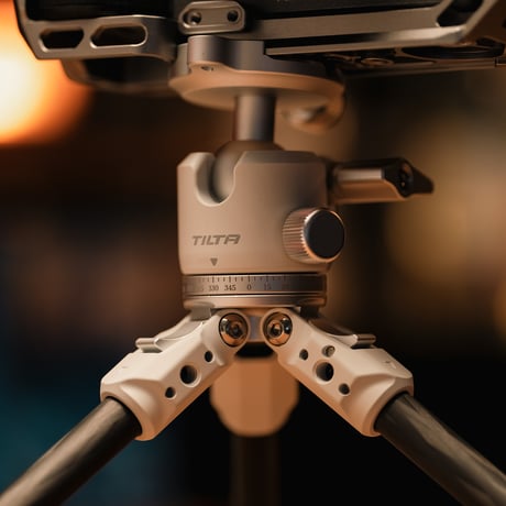 テーブルトップ三脚キット Tabletop Ball Head with 1-Stage Carbon Fiber Tripod Legs (3KG)  (TT-BT03-FB)