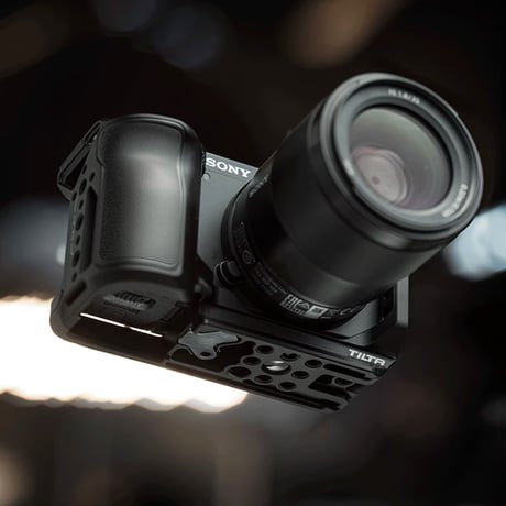 L-Bracket Mounting Plate for Sony ZV-E10 (TA-T56-LMP-B)