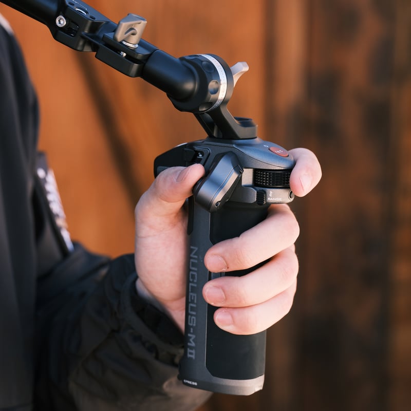 Nucleus-M II ハンドグリップ用 Arri スタンダードロゼットアダプター
