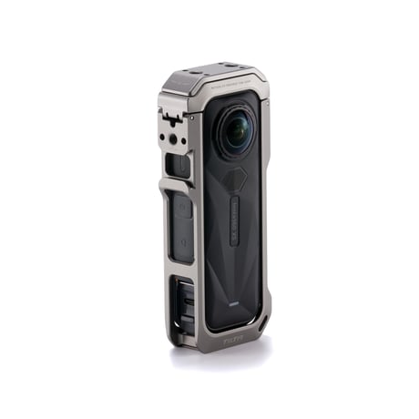 Insta360 X5用フルカメラケージ - Titanium Gray (TA-T90-FCC-TG)