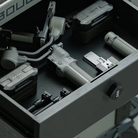 Boulder カメラカート用 トップトレイ下用ダイヤル錠付き引き出し Top Drawer with Lock for Boulder Camera Cart – Black (TC-TD-B)