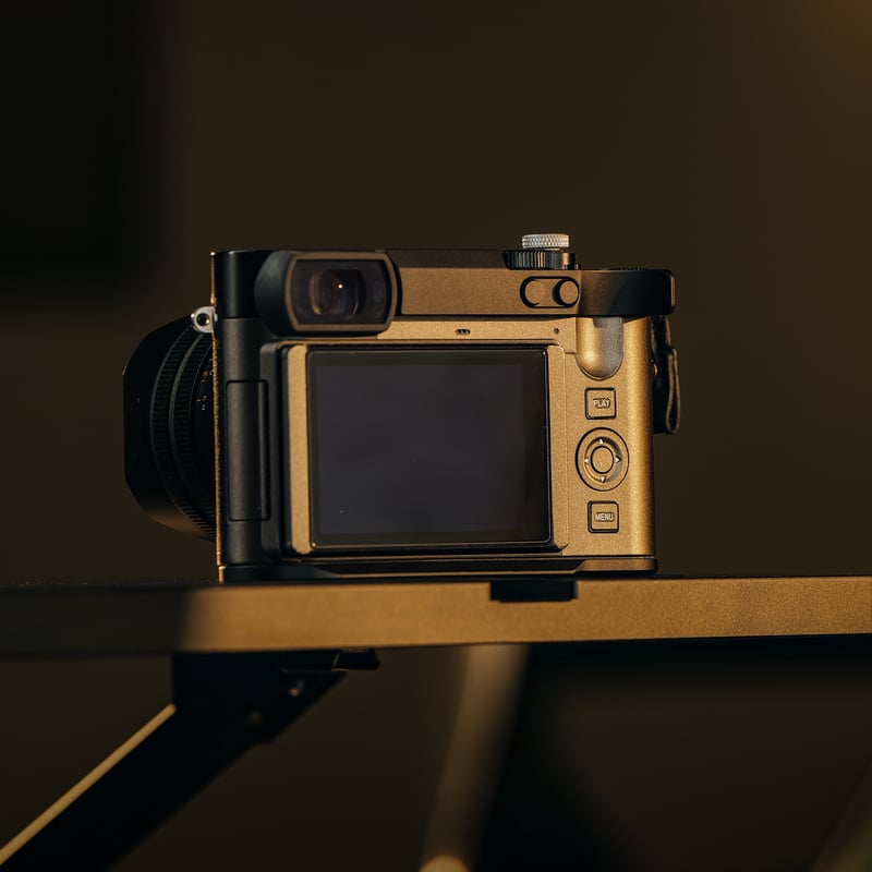 Leica ライカ Q3用 サムレスト ブラック LEICA Q3」と過ごす 