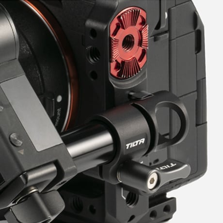 15mm Rod Holder to 1/4"-20 Adapter (Side Mounted) - Black (TA-15RH-1420S-B)位置決めピン付き1/4"-20ネジ サイド