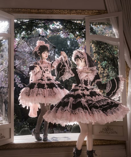 「Pinik Mist Oath」ワンピース＆ジャンパースカート（黒） 【2/5まで】送料無料！