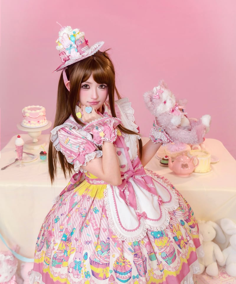 カップケーキ」ケーキ柄エプロンワンピース 【1/28まで】送料無料