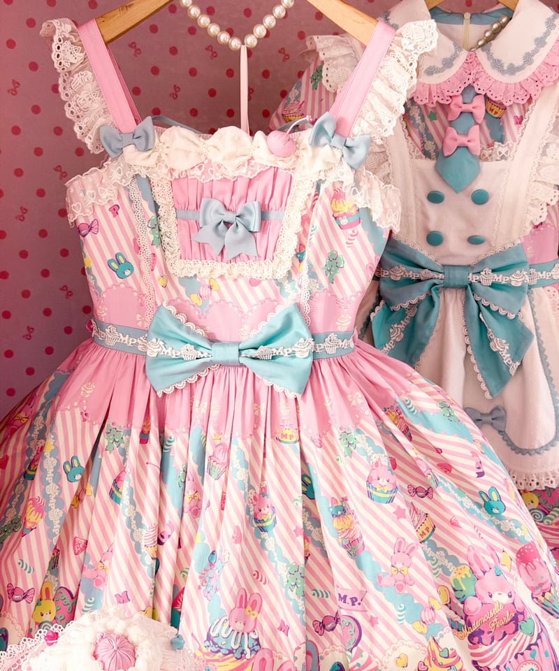 カップケーキ」ケーキ柄ジャンパースカート 【1/28まで】送料無料