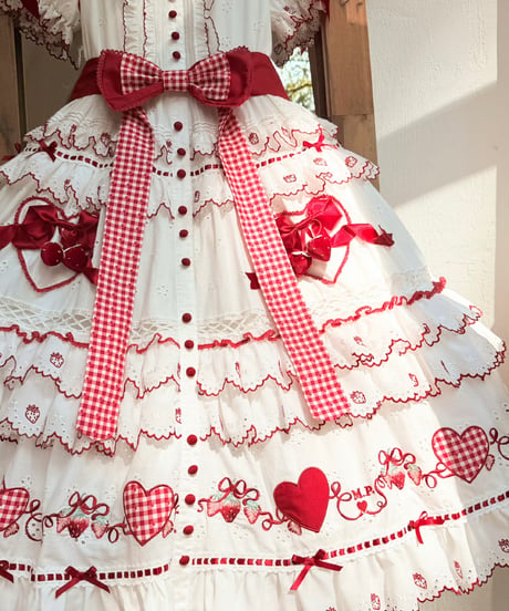 「ショートケーキ図鑑」段々刺繍ワンピース【11/20まで】送料無料！