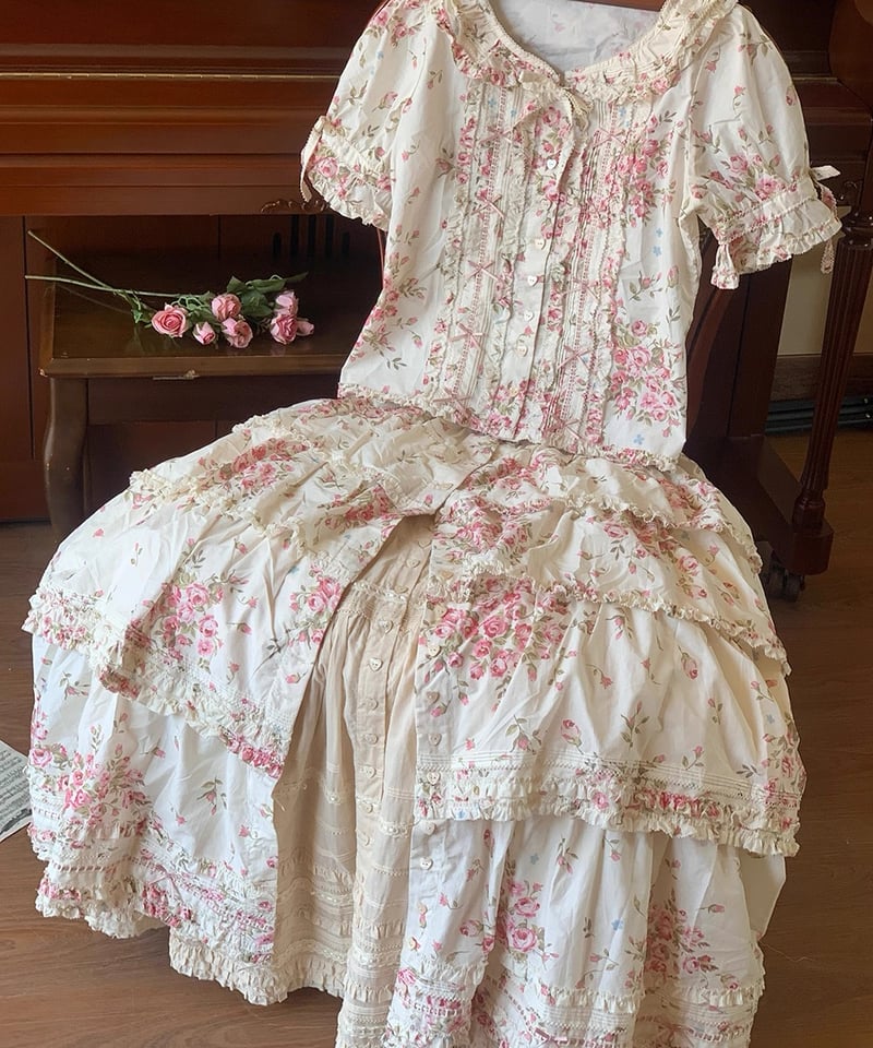 ベイビーザスターズシャインブライト ローズブーケニアジャンパー