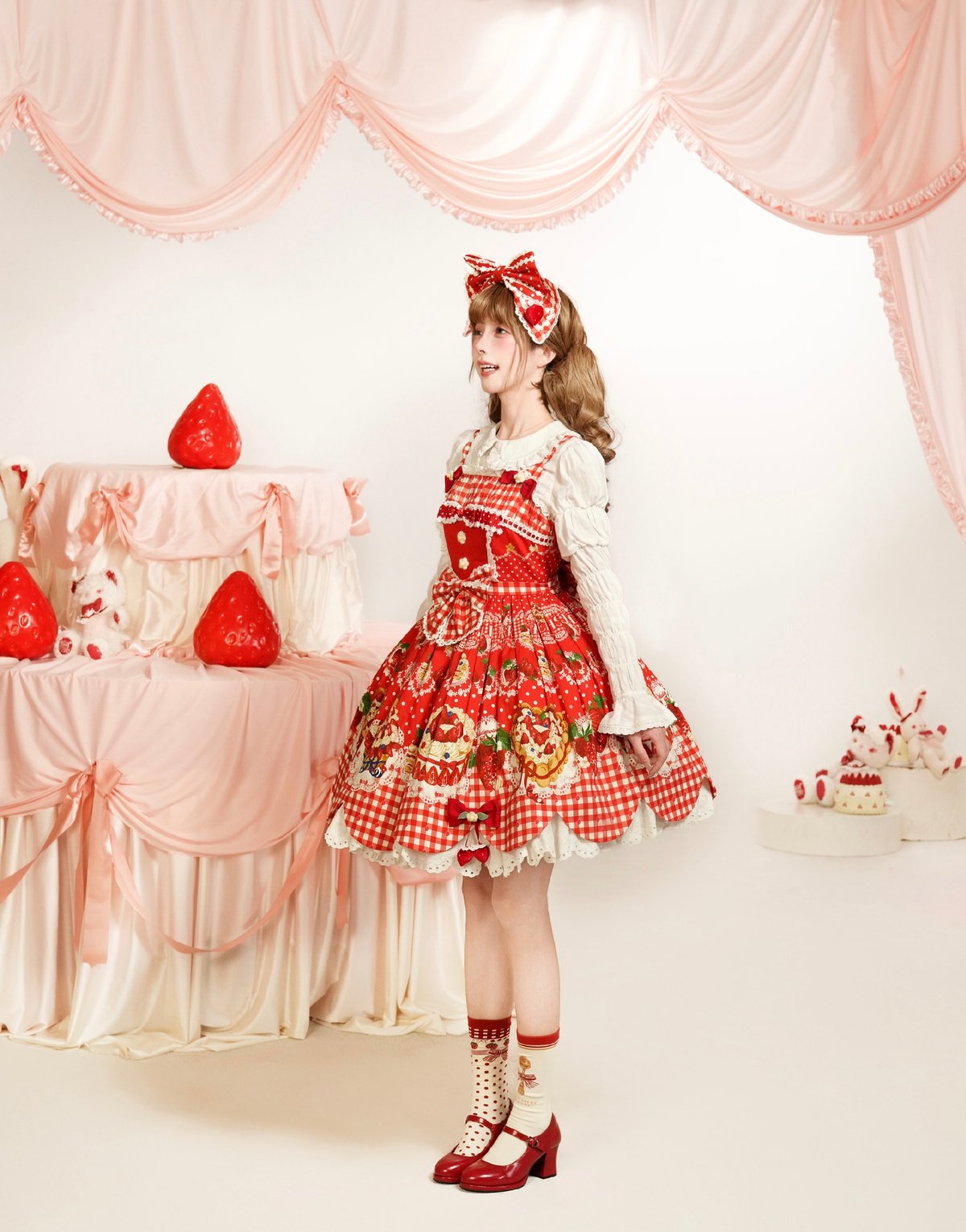 ハニーケーキジャンパースカート ショートケーキ図鑑」ケーキ柄ジャンパースカート 【11/20まで】送料