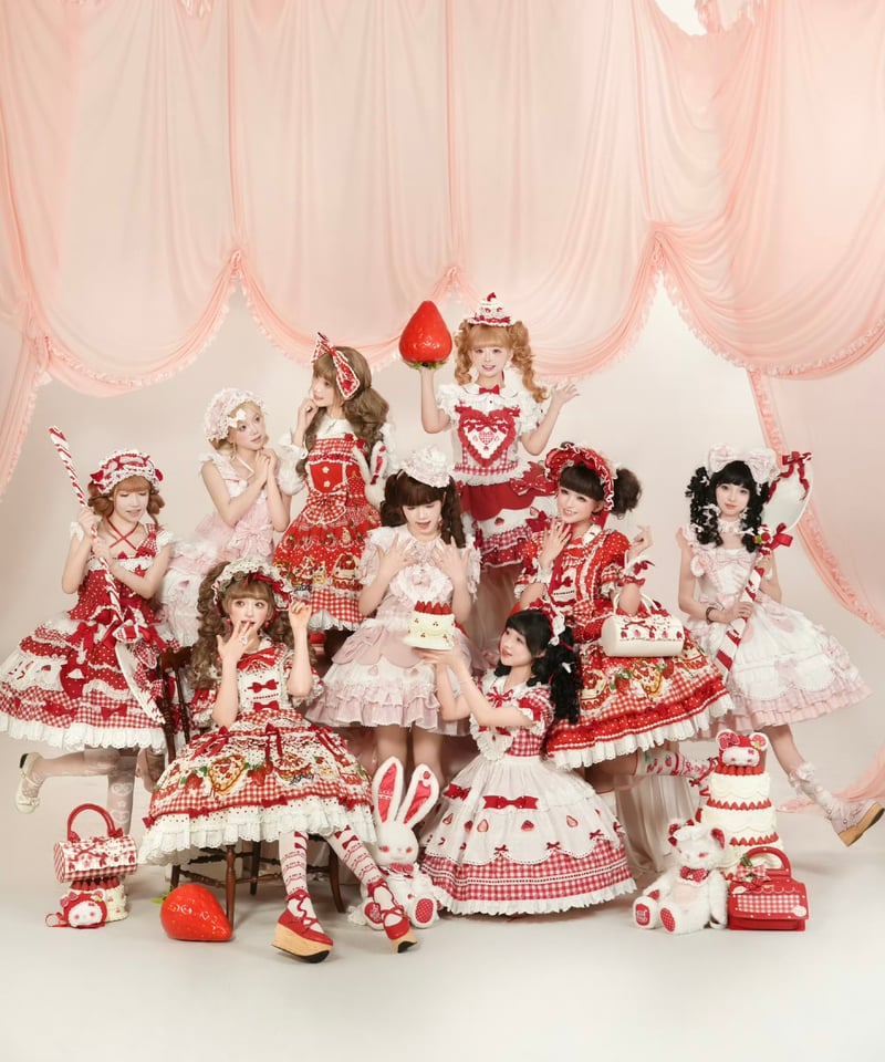 ショートケーキ図鑑」ケーキ柄ジャンパースカート 【11/20まで】送料