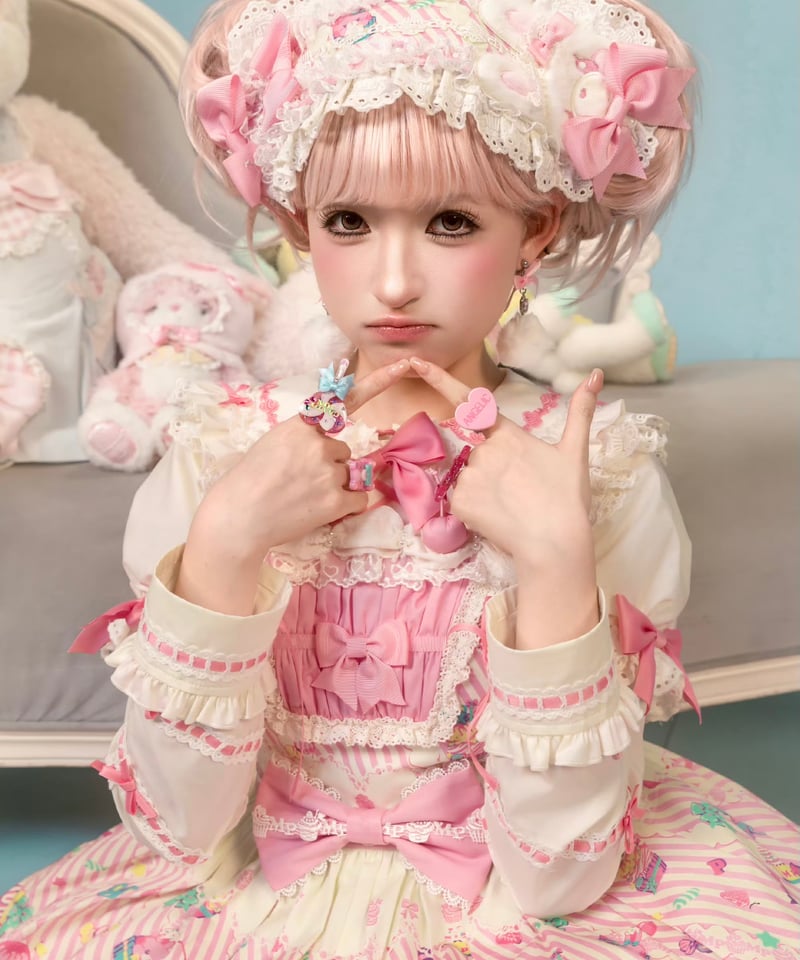 カップケーキ」ケーキ柄ジャンパースカート 【1/28まで】送料無料