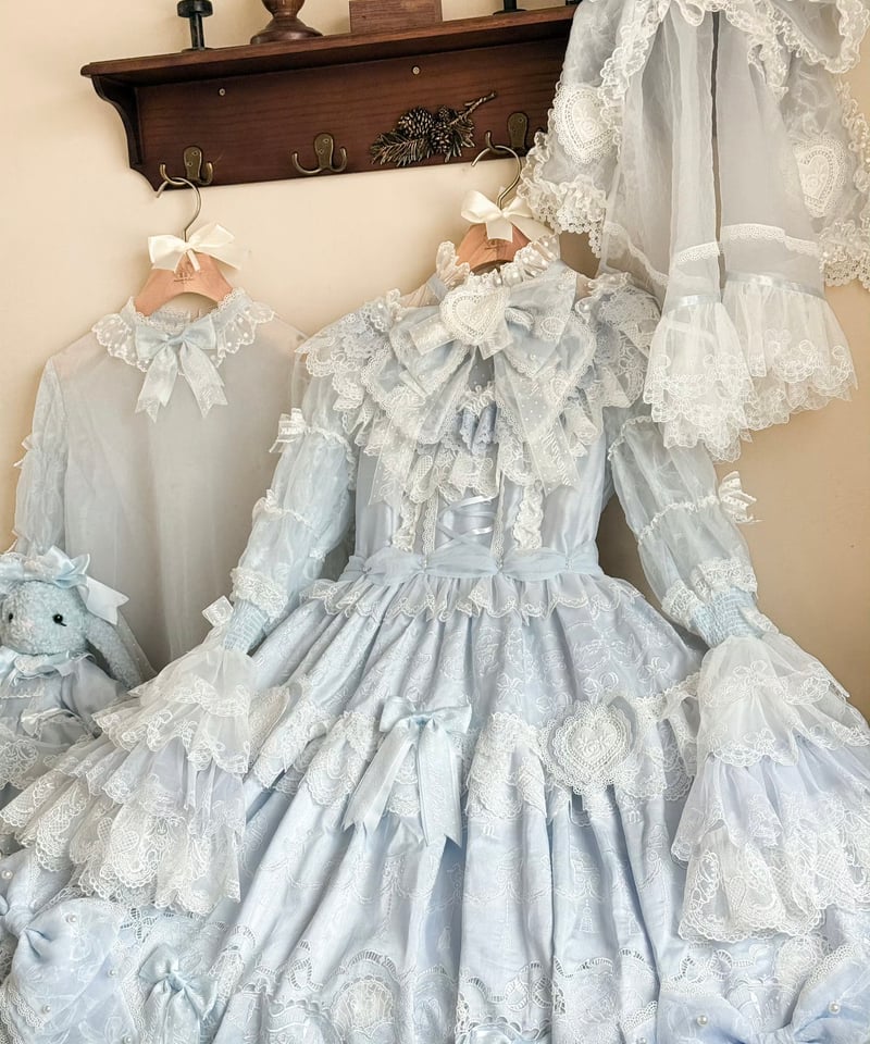 レース人形2.0」刺繍ドレス【12/25まで】送料無料！ | GIRLISM