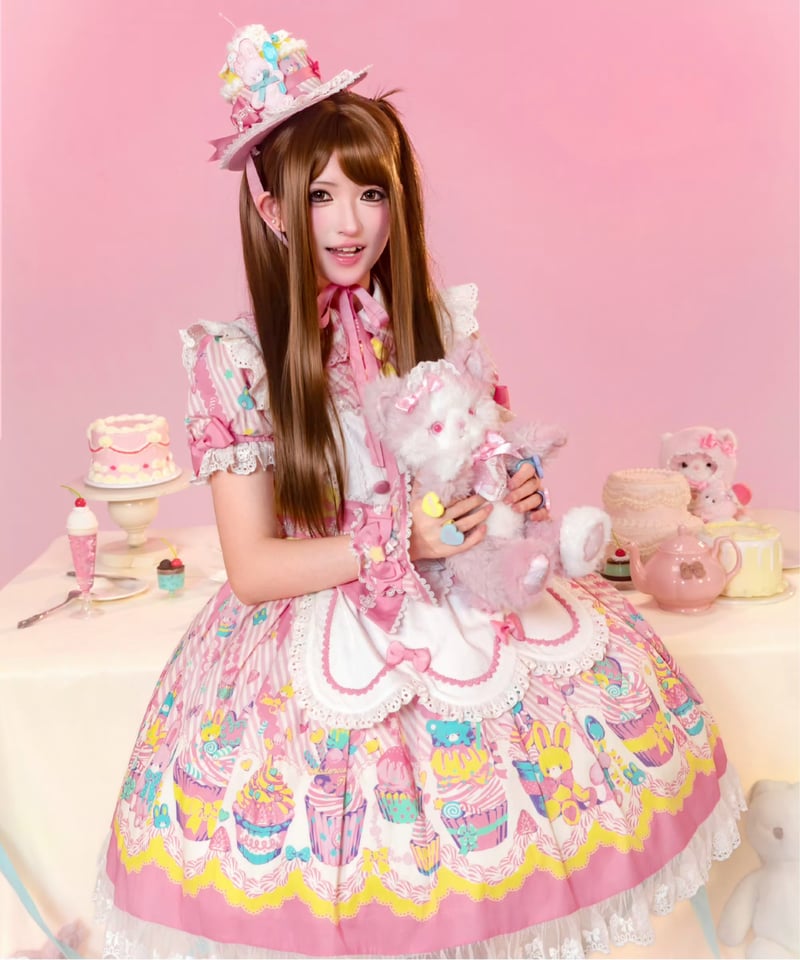 カップケーキ」ケーキ柄エプロンワンピース 【1/28まで】送料無料