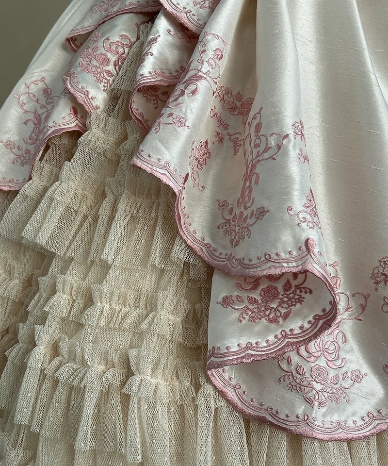 刺繍鈴蘭」刺繍ジャンパースカート 【2/26まで】送料無料！ | GIRLISM