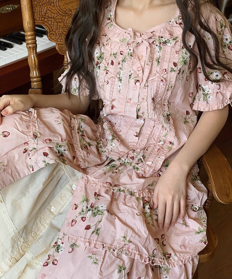 新品未使用 アメリカからお取寄せ 苺ピンクちゃんタイダイフレアワンピース 新商品 | Junie Moon 大阪