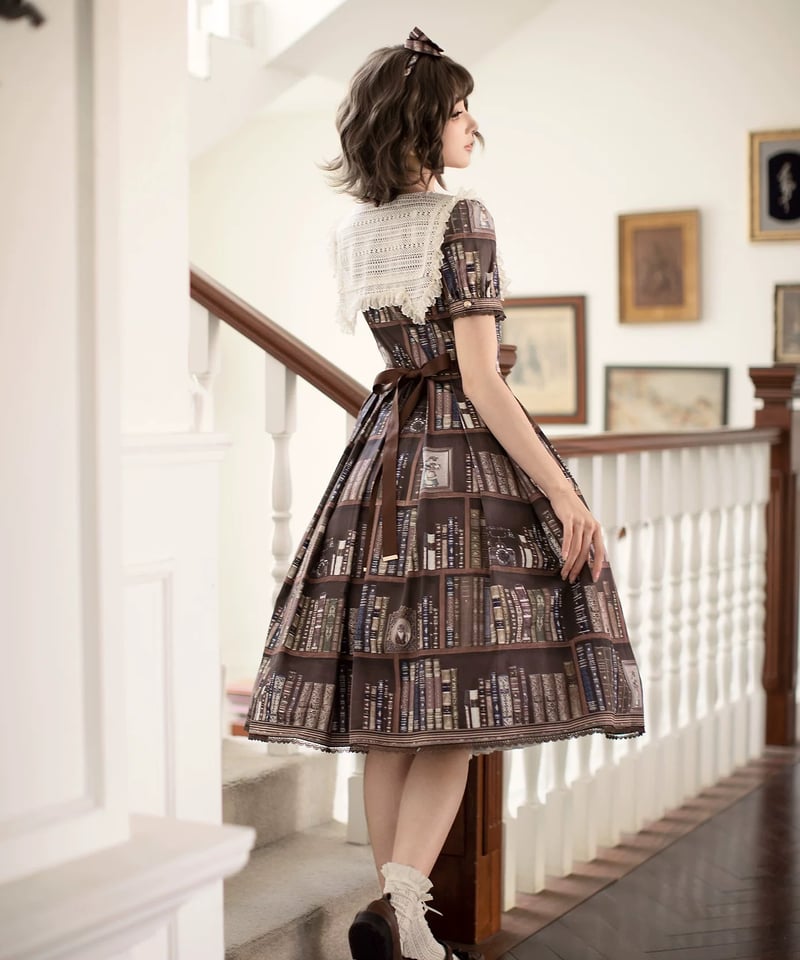 ネストローブ　ウールワンピース茶 Cat Bookshelf」ショートワンピース【6/21まで】送料無料！ | GIRLISM