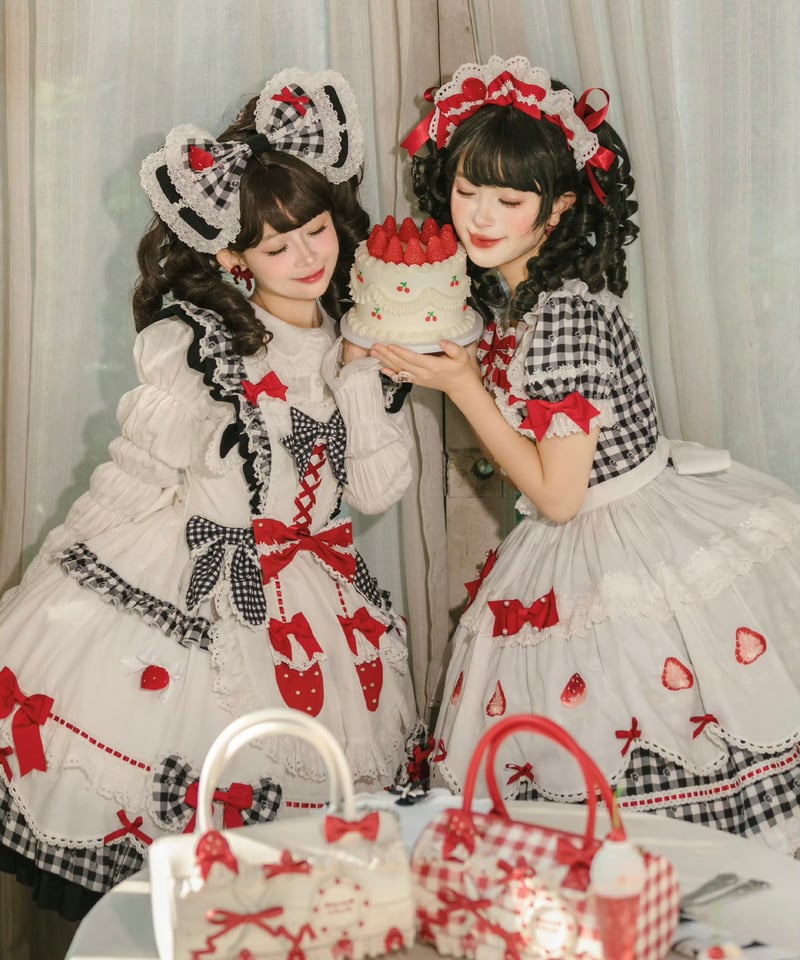 ショートケーキ図鑑」メイドワンピース＆ジャンパースカート（黒