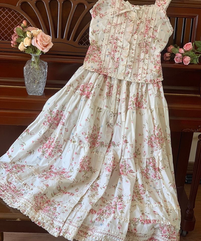 ローズブーケ」トップス・スカート・ワンピース 【8/11まで】送料無料