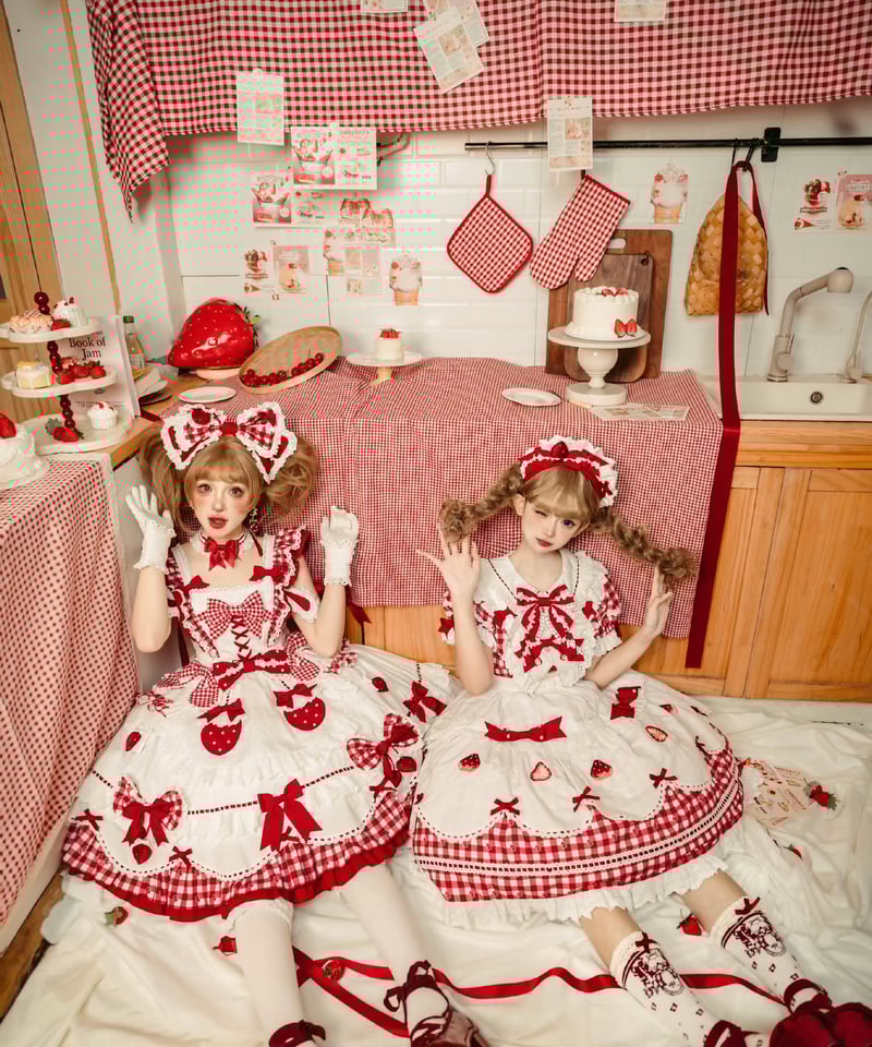 ショートケーキ図鑑」メイドワンピース＆ジャンパースカート（赤
