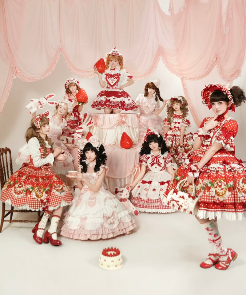 ショートケーキ図鑑」ケーキ柄ジャンパースカート 【11/20まで】送料