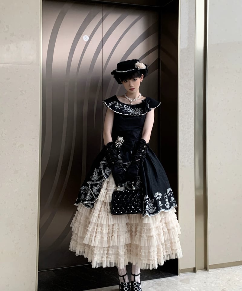 刺繍鈴蘭」刺繍ジャンパースカート 【2/26まで】送料無料！ | GIRLISM