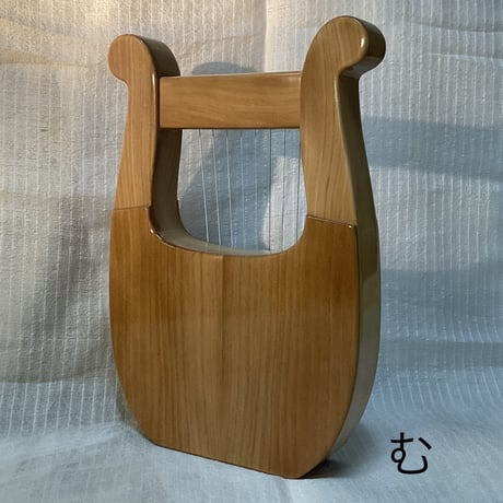 ペンタトニックライアー　あやはべる９弦　おきなわの木 　伊集 -む