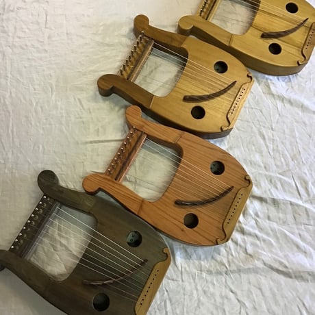 ペンタトニックライアー　あやはべる９弦　おきなわの木 Ver.1