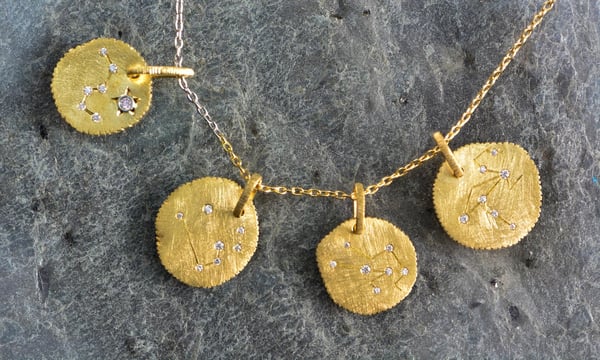 【nara】19Un-neuf (アンヌフ)片耳 ドットピアス nara】19Un-neuf (アンヌフ)片耳 ドットピアス 19Un-neuf