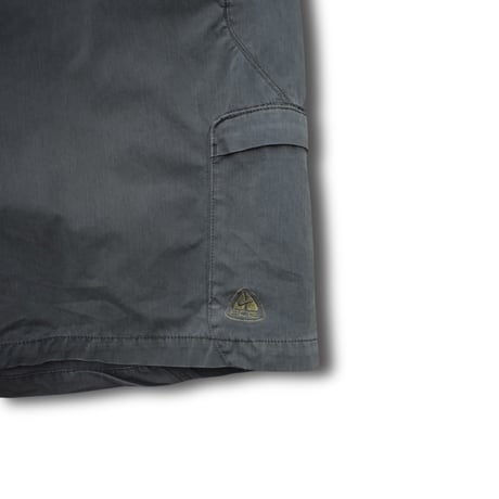 USED ”90-00’S NIKE ACG” CLIMBING CARGO SHORTS