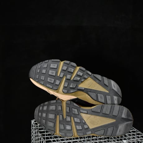USED "NIKE / AIR HUARACHE" PRALINE