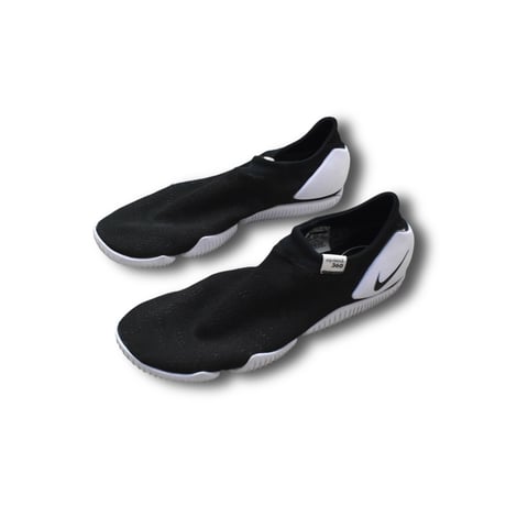 USED "NIKE" AQUA SOCK 360