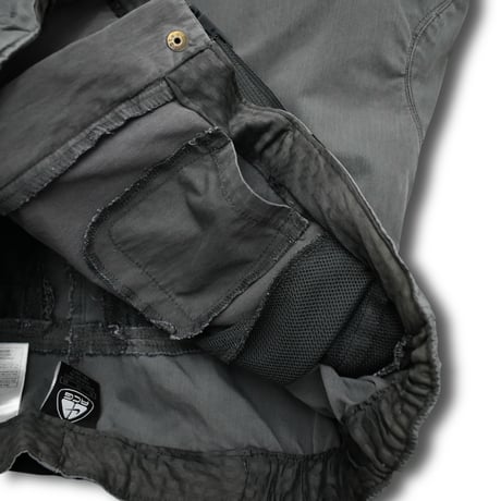 USED ”90-00’S NIKE ACG” CLIMBING CARGO SHORTS
