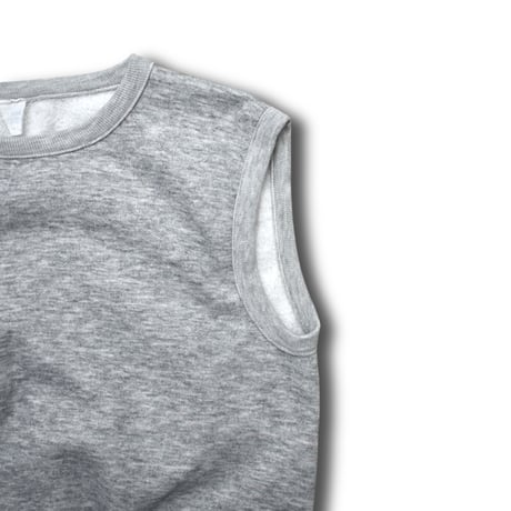 USED 80's SLEEVELESS SWEAT
