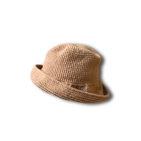 USED UNKNOWN HAND KNIT HAT