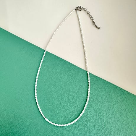Little Stone Necklace 40+5 -Mother of Pearl