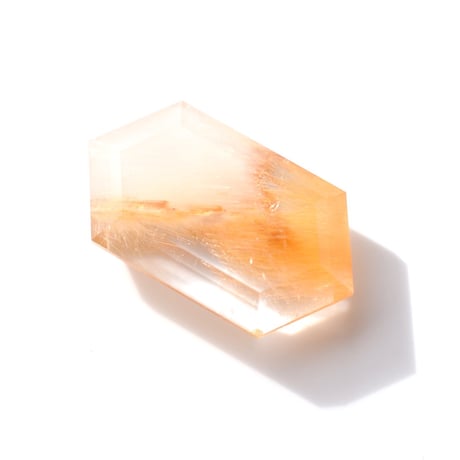 【自社研磨】アンフィボールインクォーツ Amphibole in Quartz N017