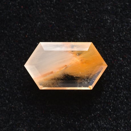 【自社研磨】アンフィボールインクォーツ Amphibole in Quartz N017