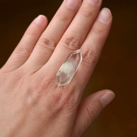 ホワイトファントムクォーツ Phantom Quartz N001
