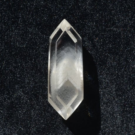 ホワイトファントムクォーツ Phantom Quartz N001