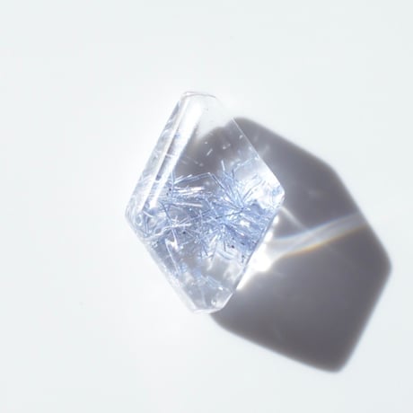 デュモルチェライトインクォーツ Dumortierite in Quartz N018