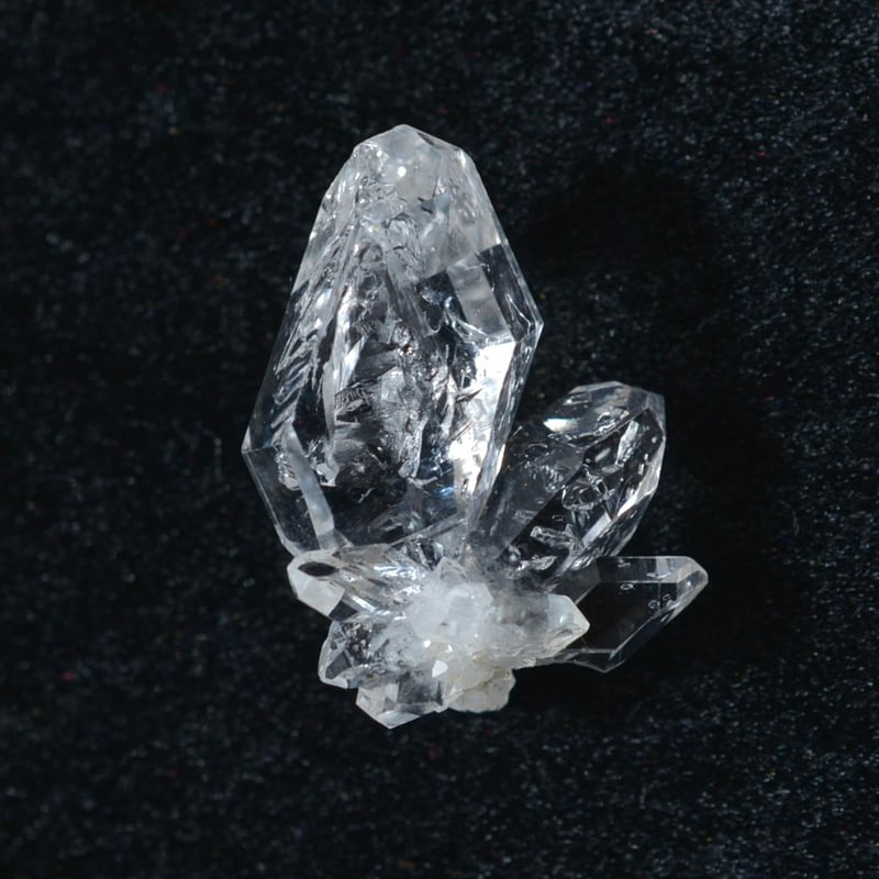 アフガニスタン産水晶 Quartz 008 | MARU