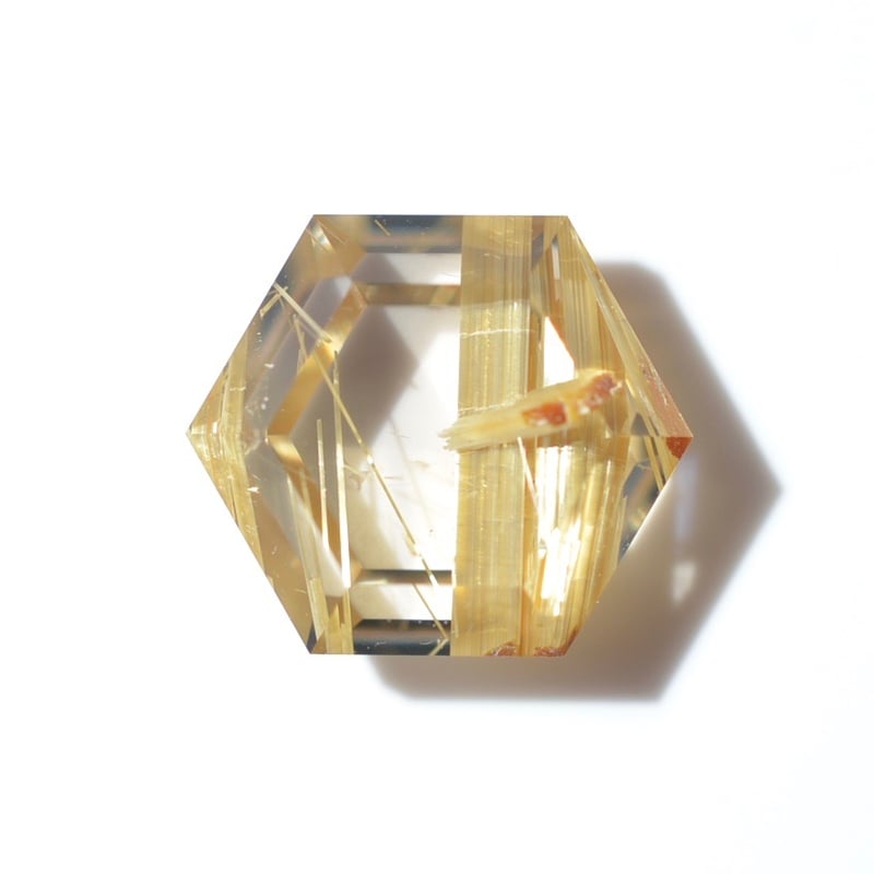 ルチル トップクォリティ]ブラジル産シルバールチルクォーツ丸玉