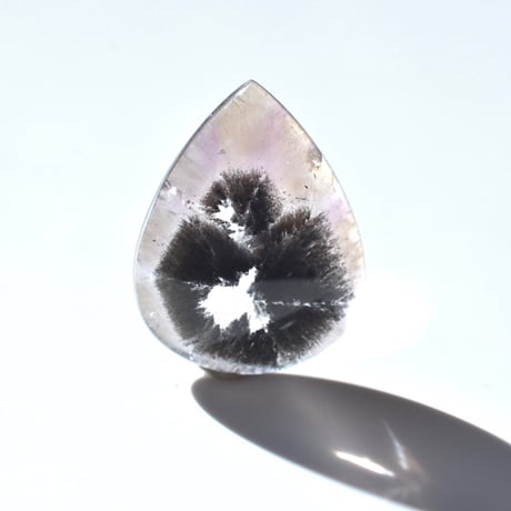 トラピッチェアメシスト Trapiche Amethyst N003